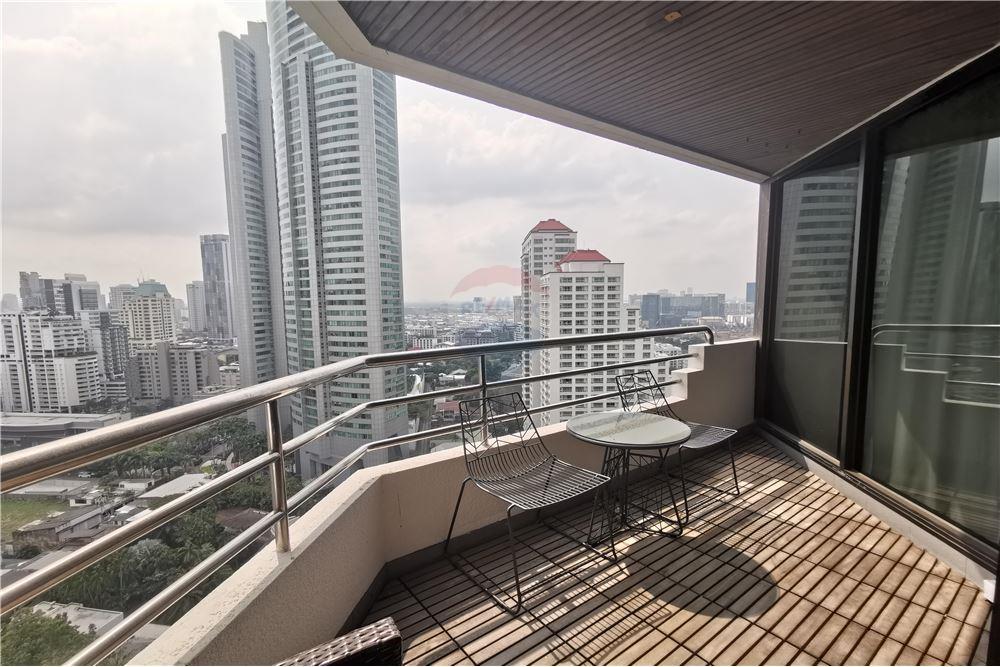 Lake Avenue condo for rent at Sukhumvit 16